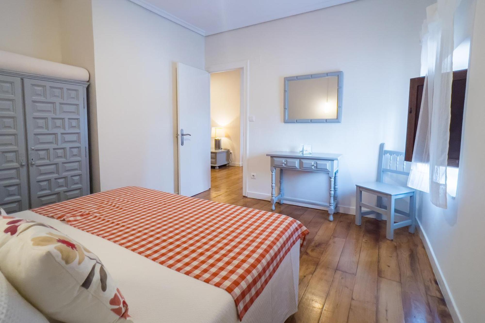 Cabezón de la Sal Apartamentos Santa Lucia מראה חיצוני תמונה