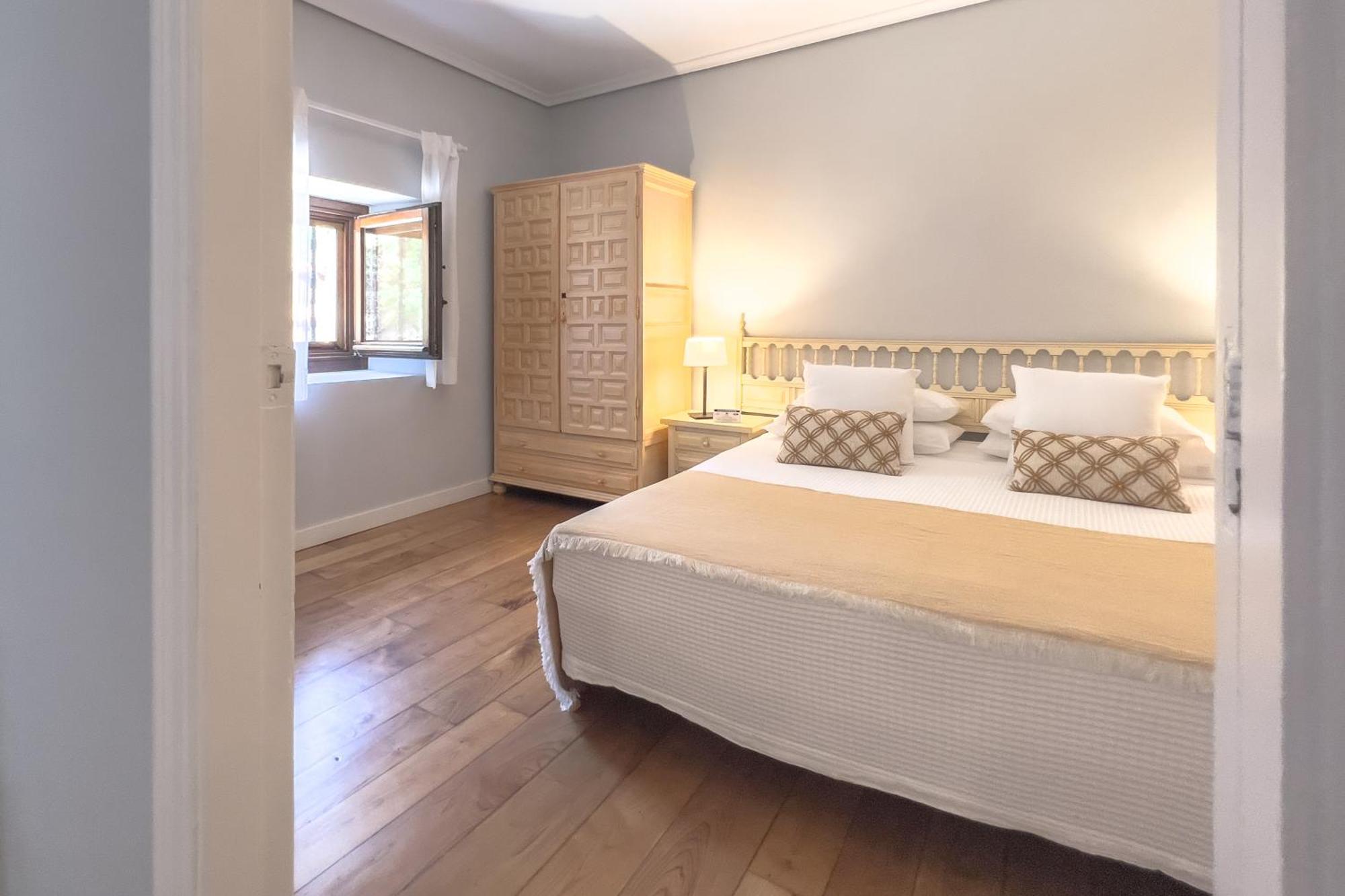 Cabezón de la Sal Apartamentos Santa Lucia מראה חיצוני תמונה