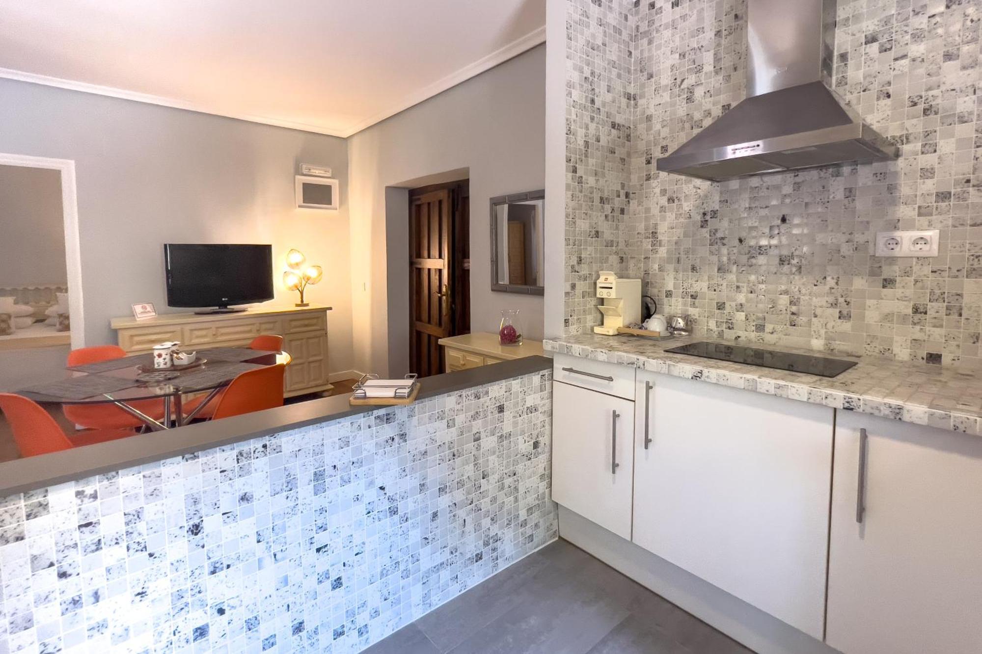 Cabezón de la Sal Apartamentos Santa Lucia מראה חיצוני תמונה