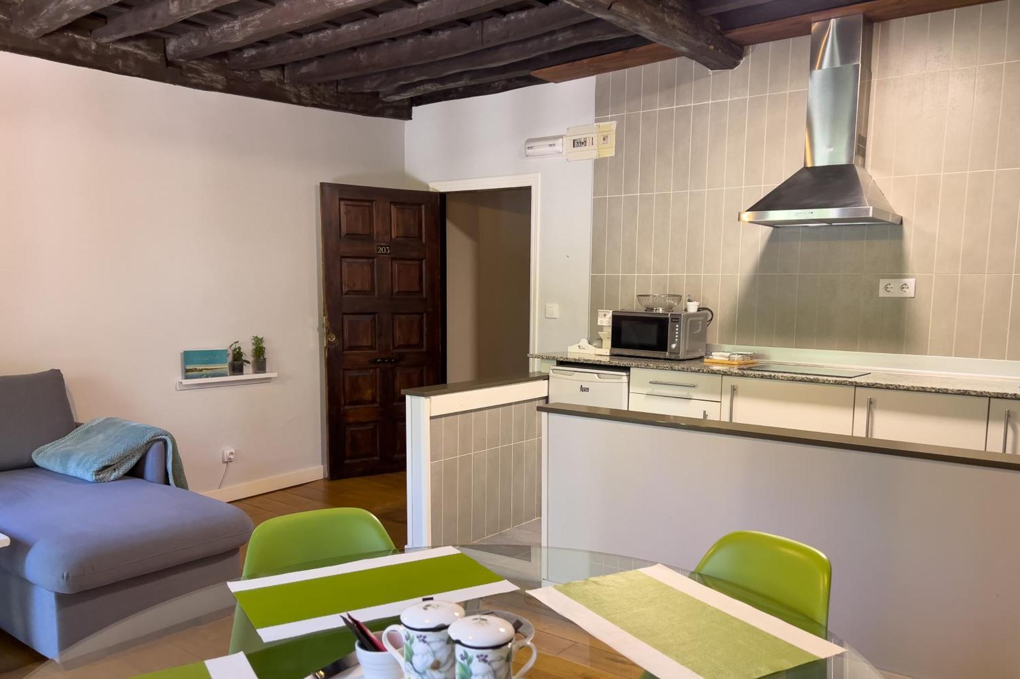 Cabezón de la Sal Apartamentos Santa Lucia מראה חיצוני תמונה