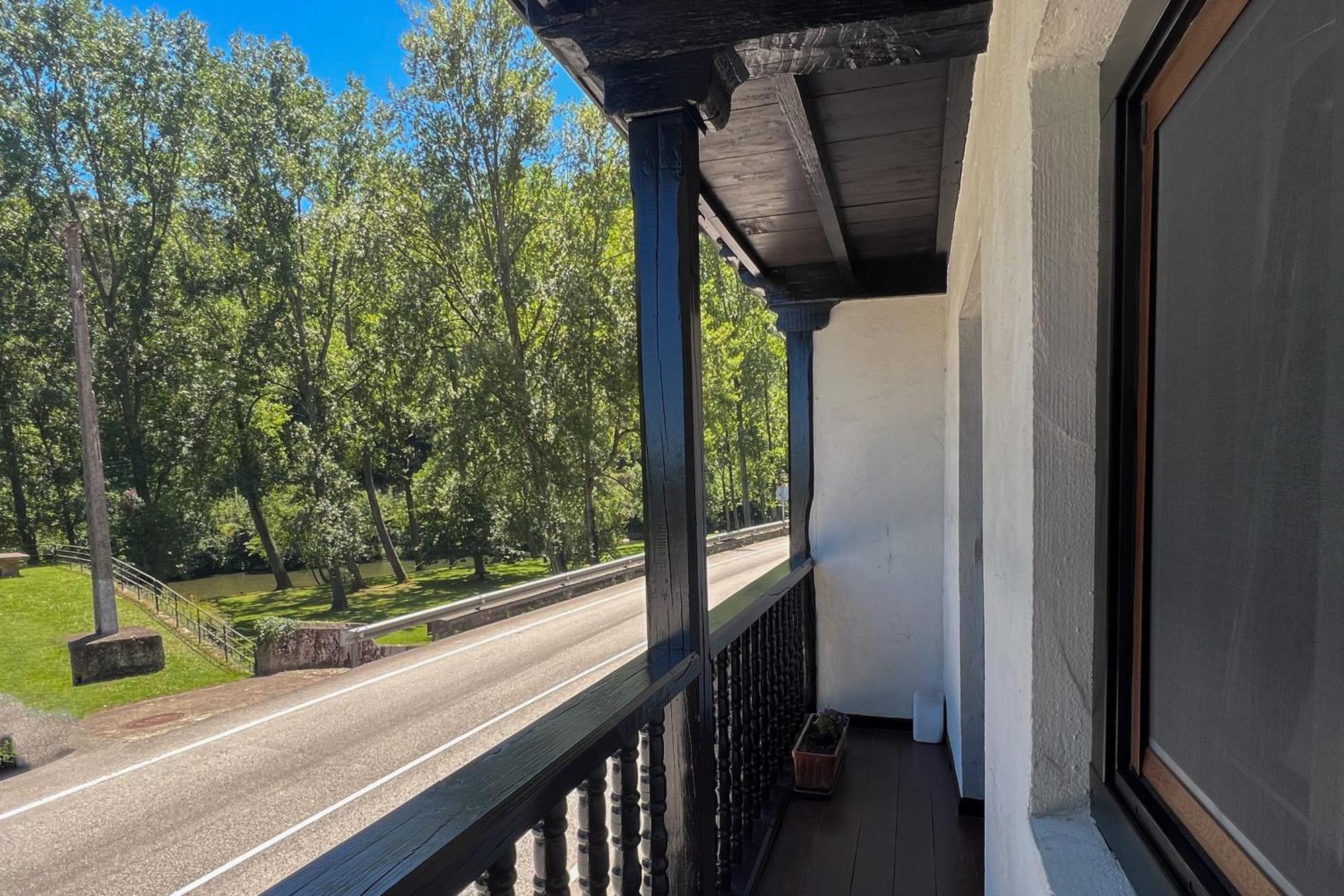 Cabezón de la Sal Apartamentos Santa Lucia מראה חיצוני תמונה